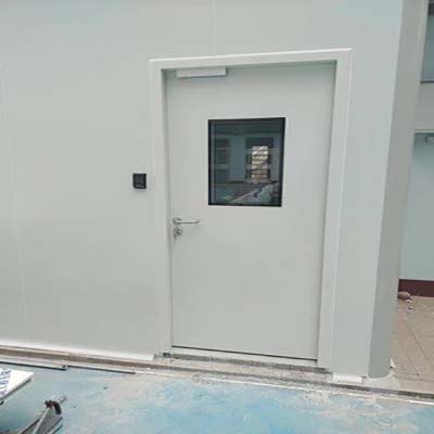 帶視窗鋼質(zhì)門.jpg